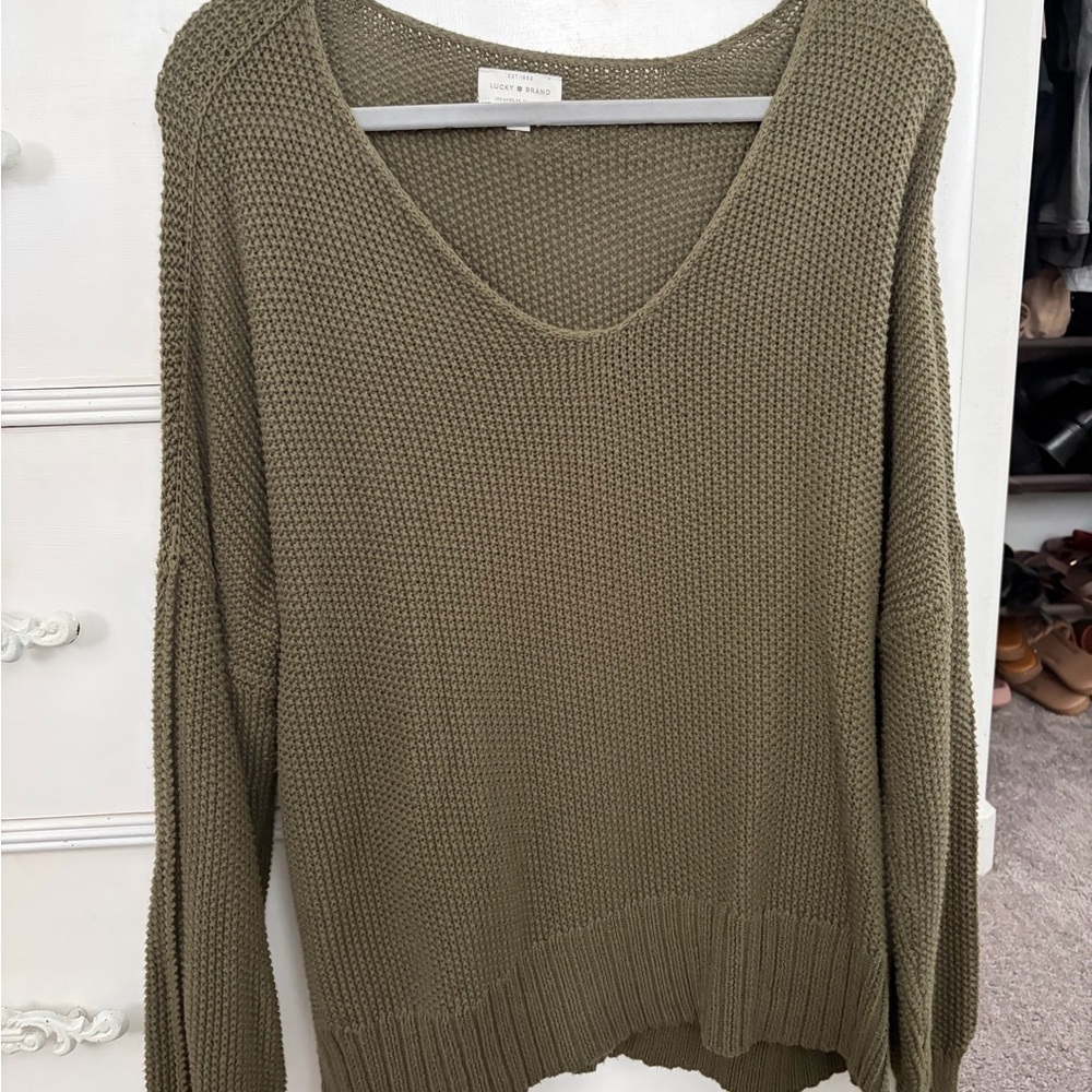 Lucky Brand V-Neck Sweater in Olive